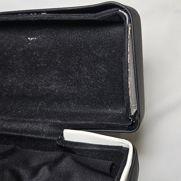 Givenchy Sunglass Case - Picture 3 of 9